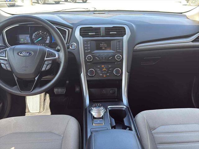 Used 2018 Ford Fusion S image 19