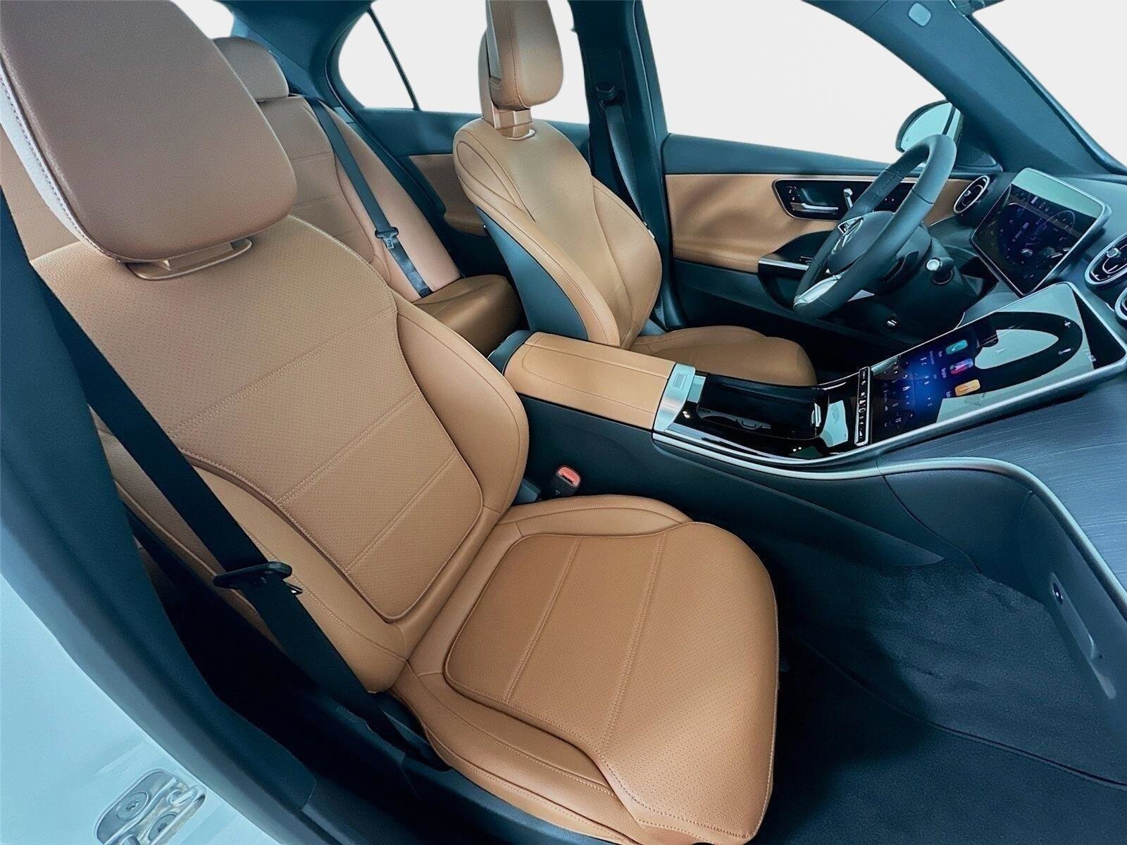 Certified 2026 Mercedes-Benz C 300 4MATIC Sedan image 36