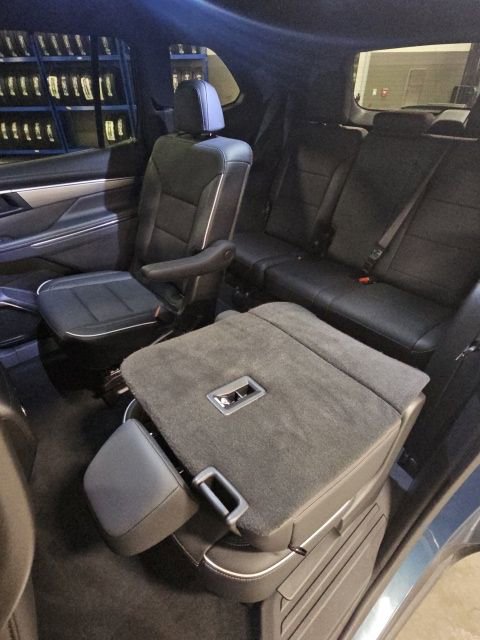 Used 2025 Buick Enclave Preferred image 35