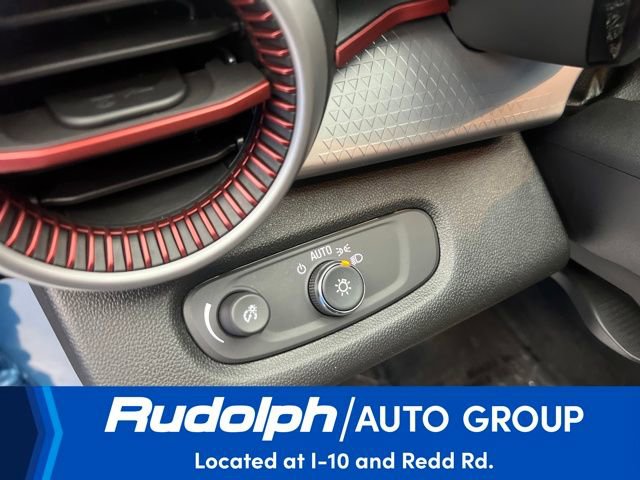 Used 2025 Chevrolet Trax RS image 14