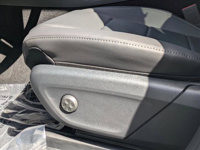 Used 2025 Mercedes-Benz GLE 450 4MATIC image 4