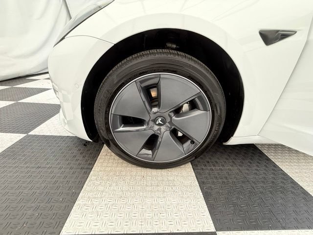 Used 2022 Tesla Model 3 RWD image 11