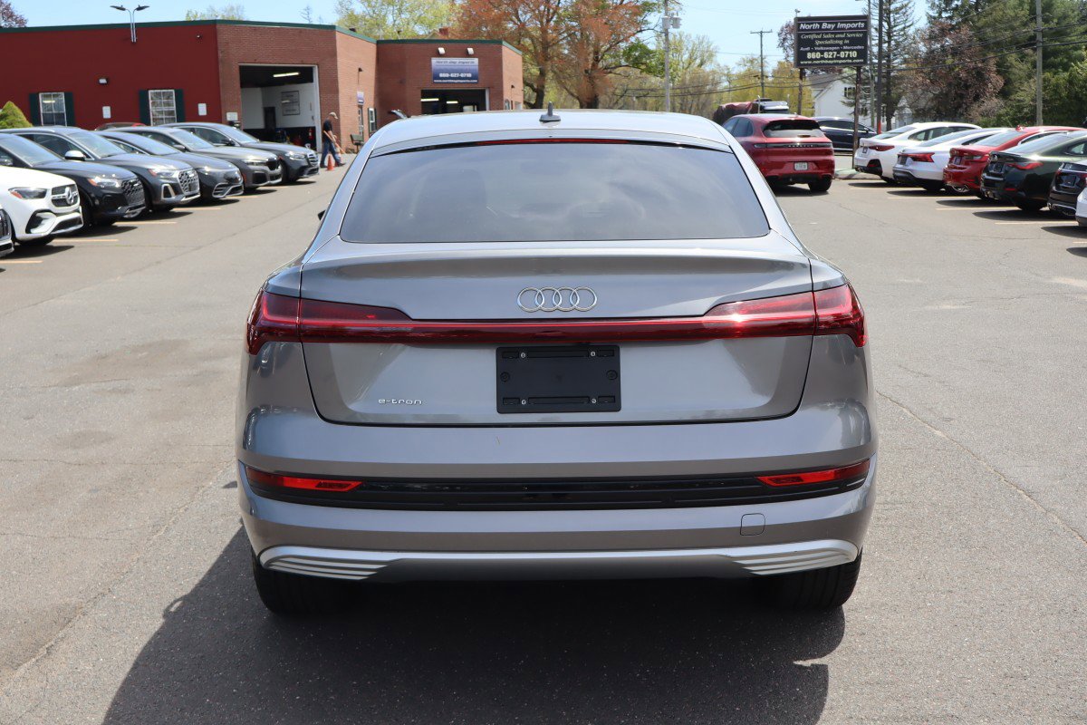 Used 2020 Audi e-tron Premium Plus AWD/4WD image 4