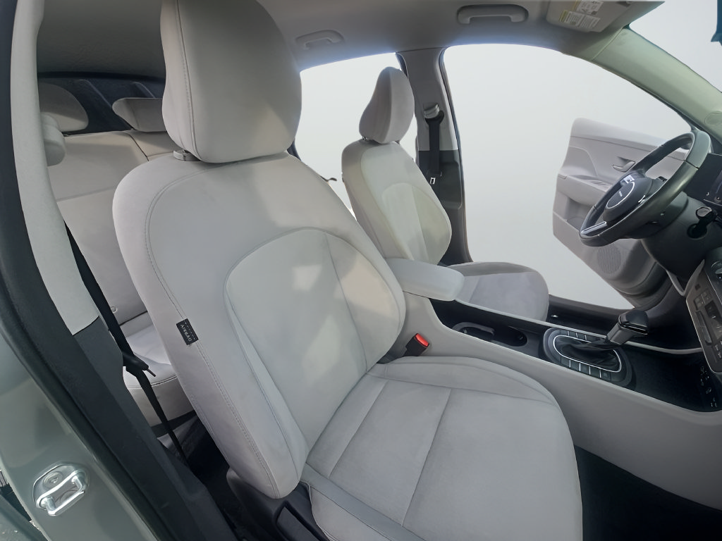Used 2025 Hyundai Kona SEL FWD image 26