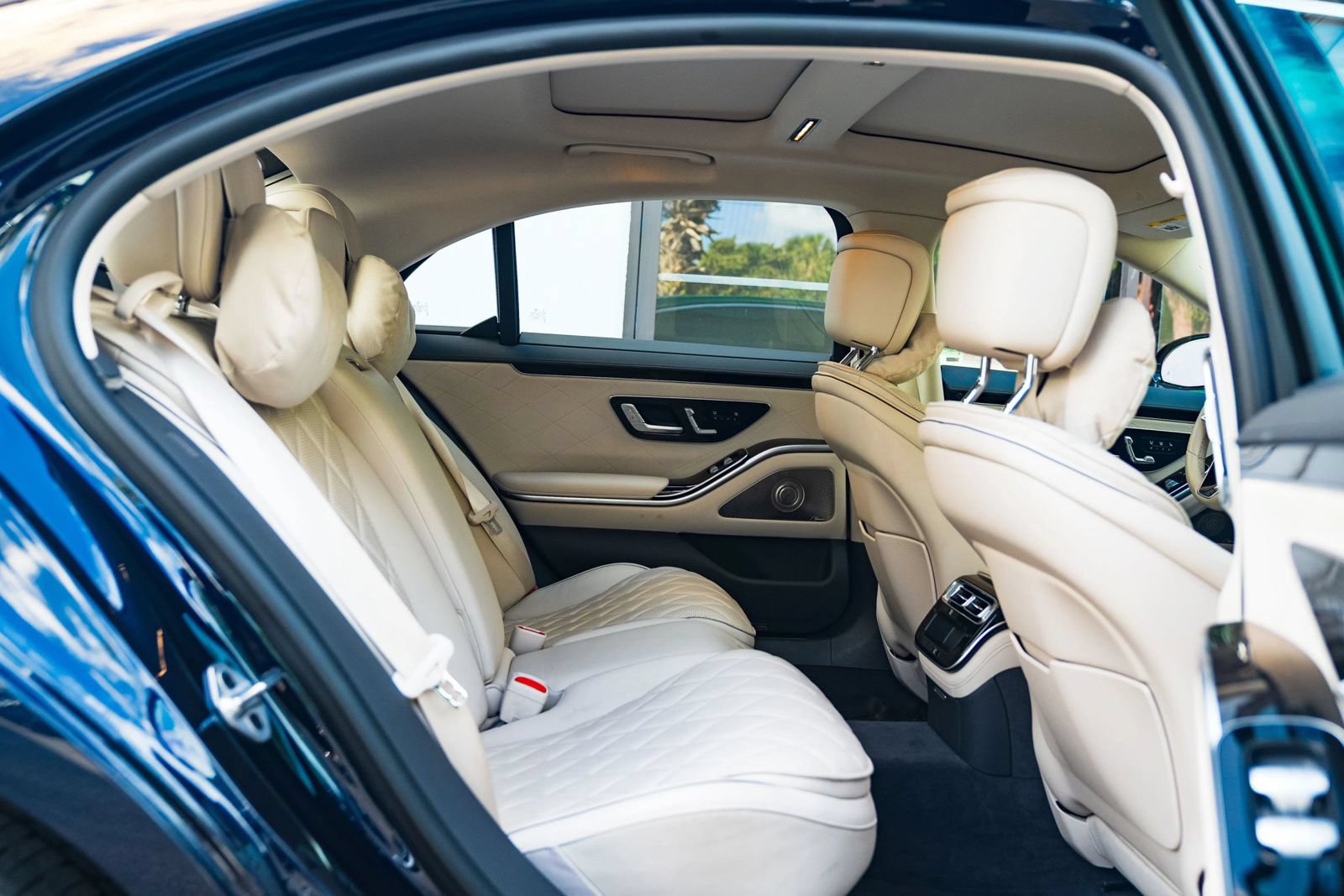 Used 2023 Mercedes-Benz S 580 4MATIC Sedan image 30