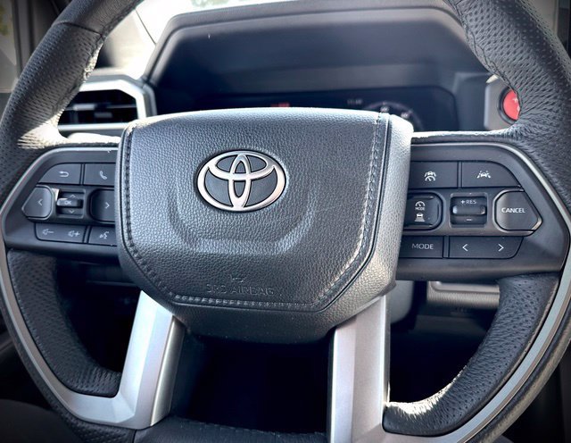 Used 2025 Toyota Tacoma TRD Off-Road AWD/4WD image 19