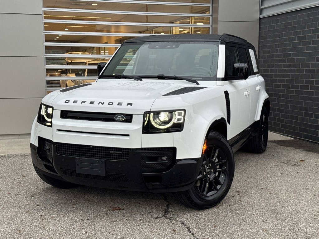Used 2022 Land Rover Defender 110 X-Dynamic SE AWD/4WD image 1