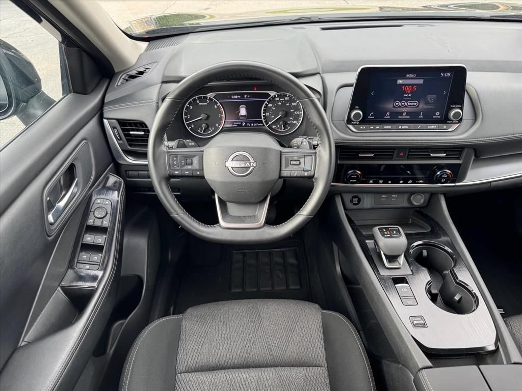 Certified 2025 Nissan Rogue SV FWD image 13