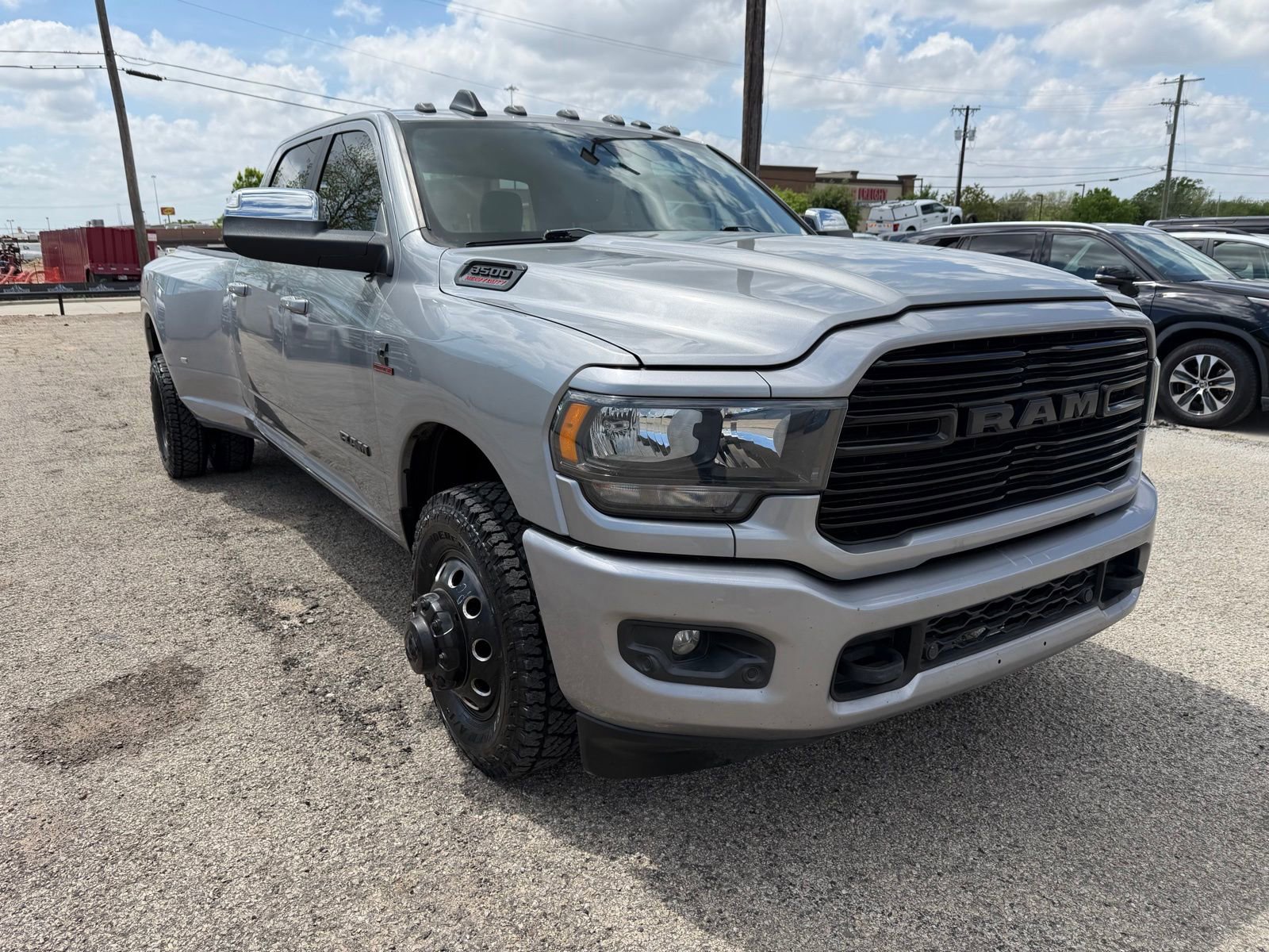 Used 2021 RAM 3500 Big Horn w/ Night Edition RWD image 9