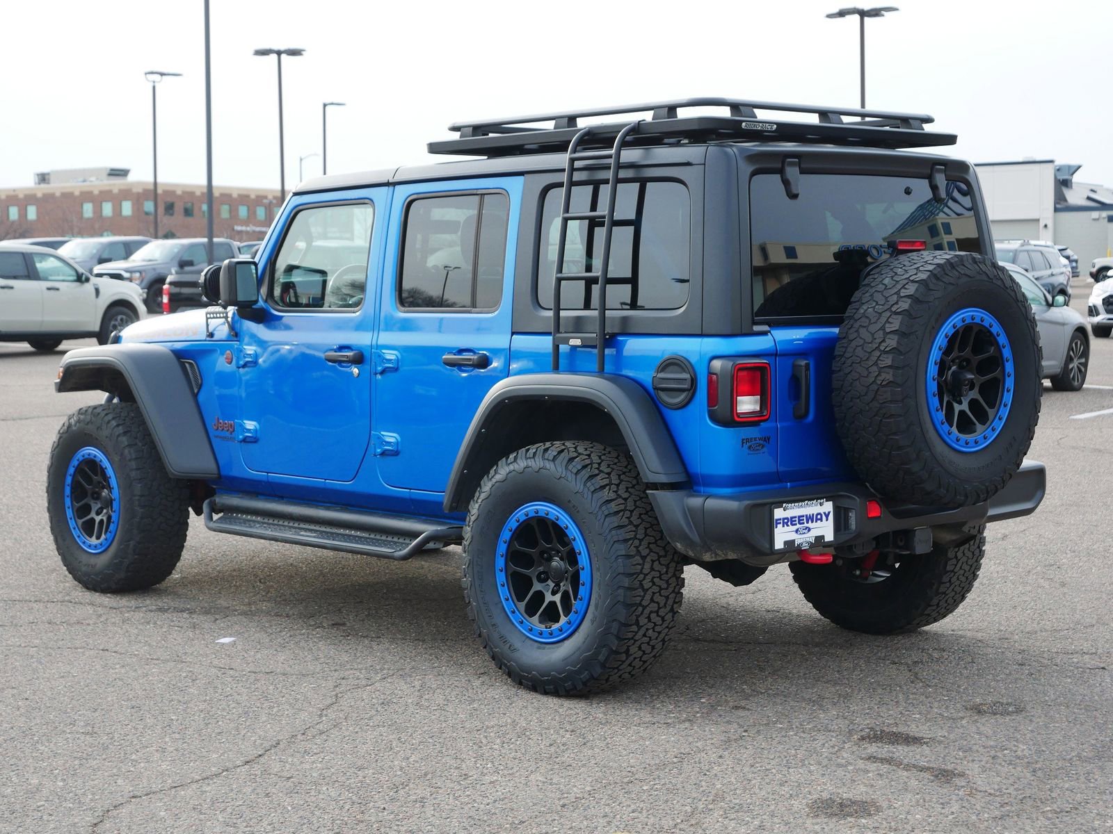 Used 2022 Jeep Wrangler Unlimited Rubicon w/ Cold Weather Group image 3