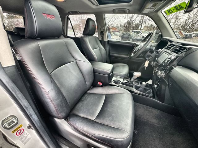 Used 2018 Toyota 4Runner TRD Off-Road Premium image 32