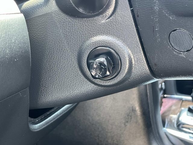 Used 2012 INFINITI QX56 2WD w/ Deluxe Touring Pkg image 36