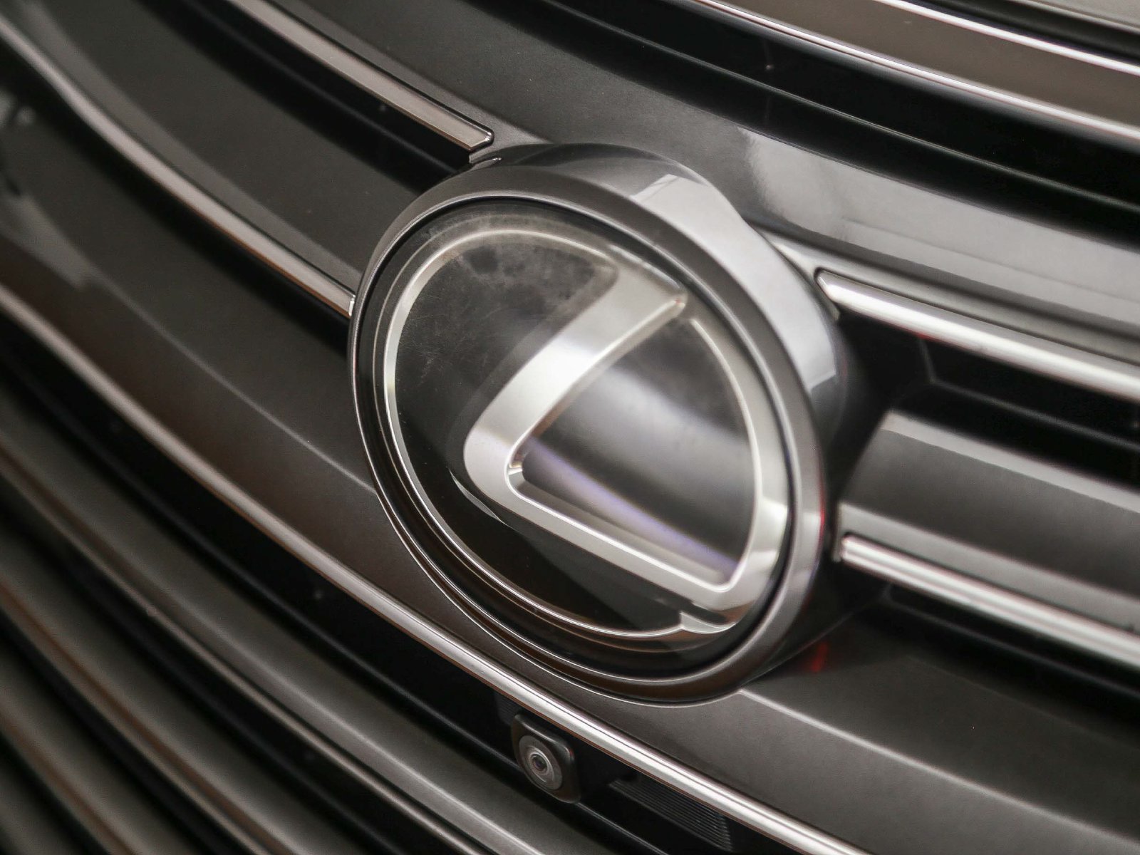 Used 2019 Lexus LX 570 4WD image 9