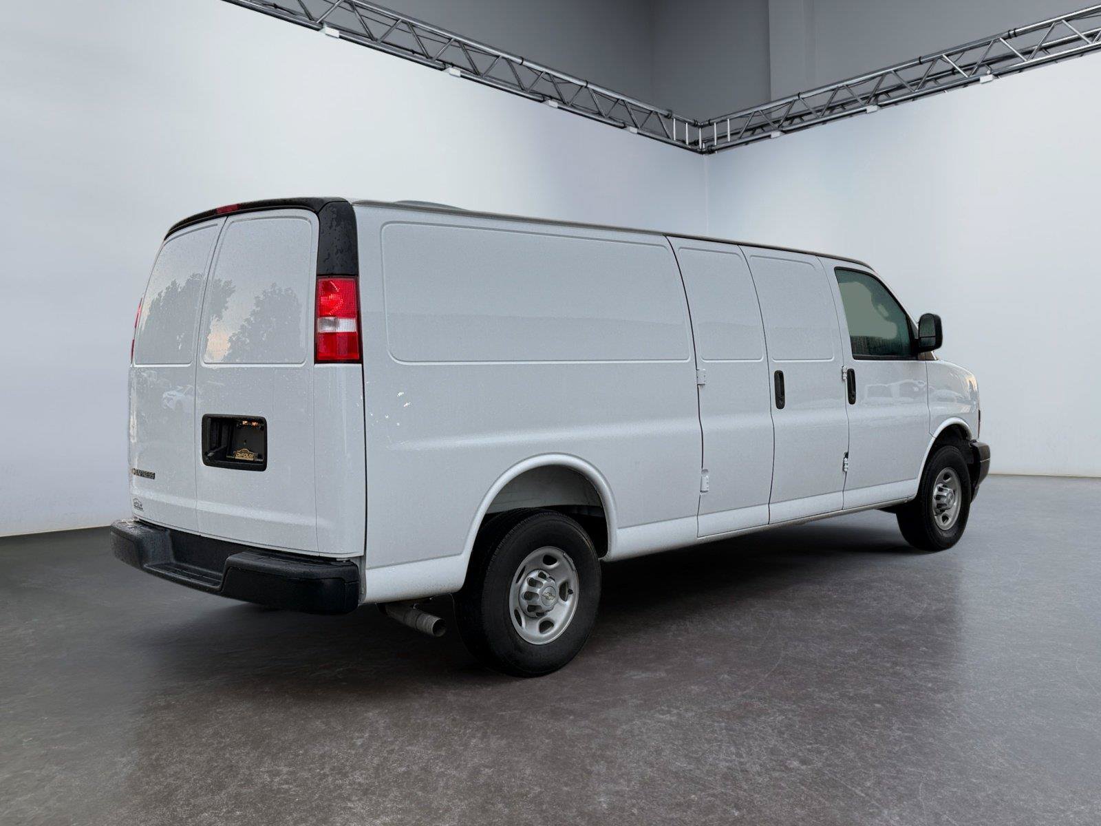 Used 2025 Chevrolet Express 2500 Extended w/ Driver Convenience Package RWD image 3