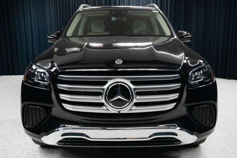 Certified 2026 Mercedes-Benz GLS 450 4MATIC image 2