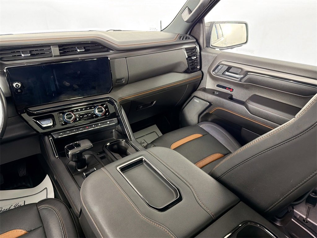 Used 2022 GMC Sierra 1500 AT4 w/ AT4 Premium Package image 21