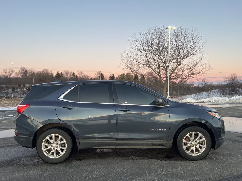 Used 2018 Chevrolet Equinox LT image 3