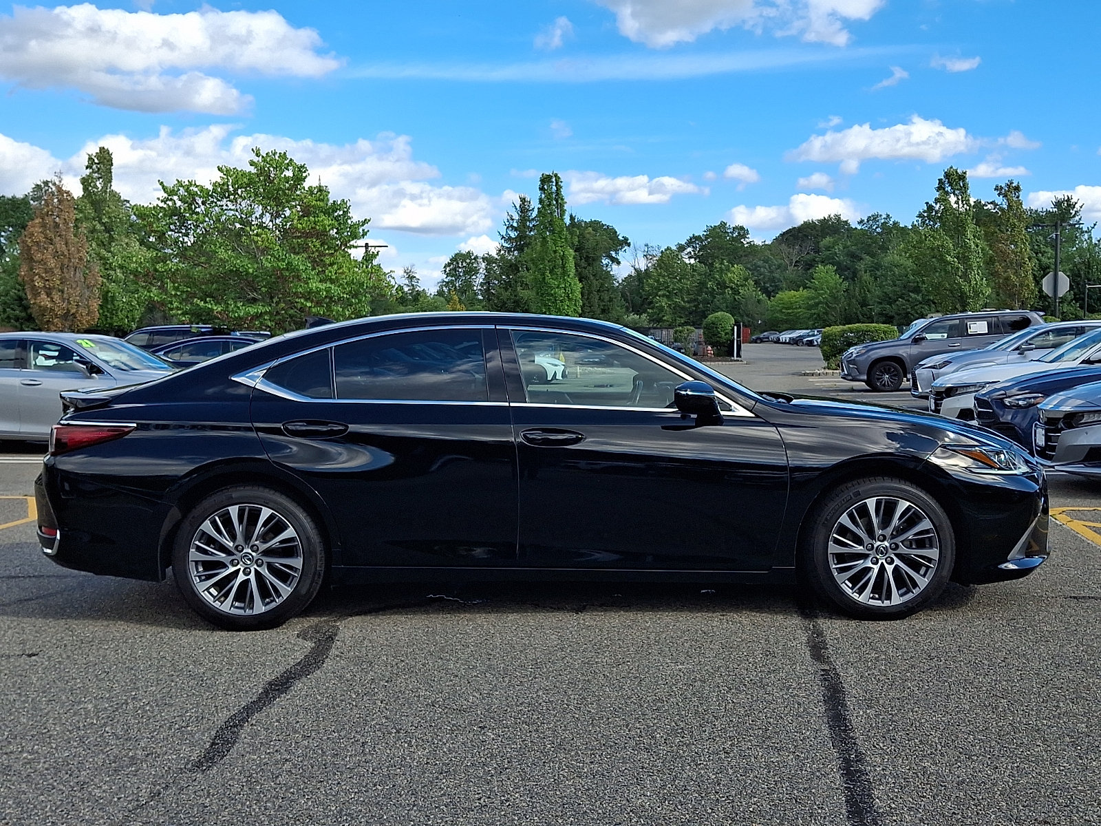 Certified 2021 Lexus ES 250 w/ Premium Package AWD/4WD image 9
