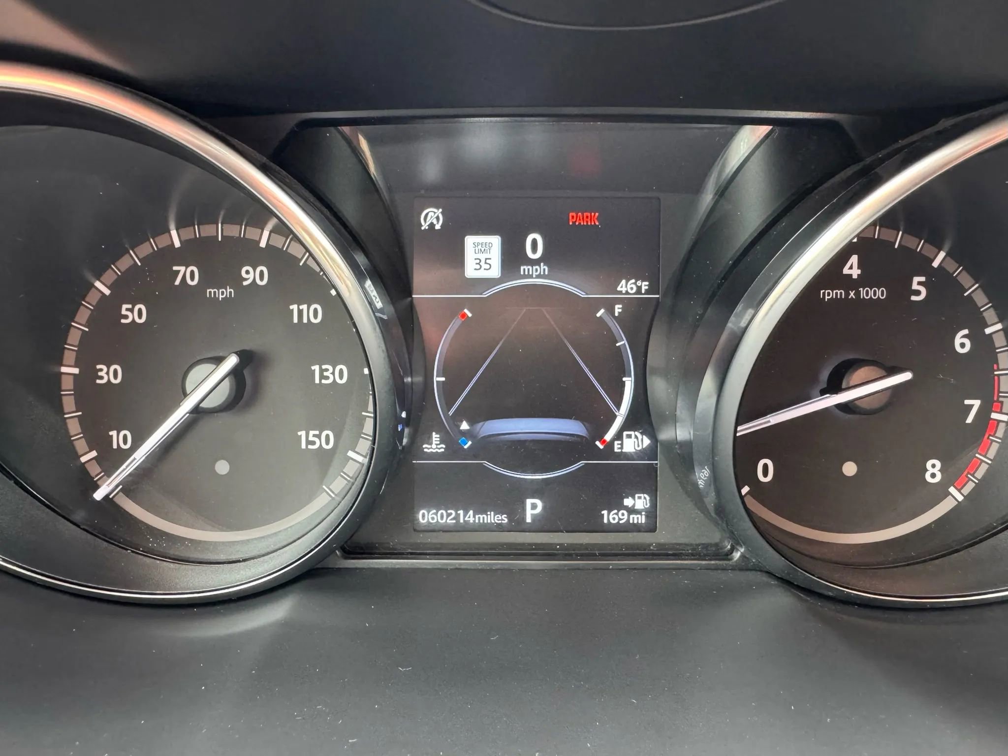 Used 2019 Land Rover Discovery Sport HSE image 21