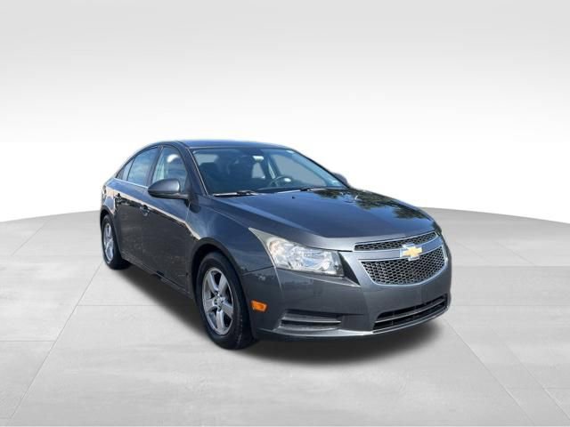 Used 2013 Chevrolet Cruze LT w/ Technology Package FWD image 7