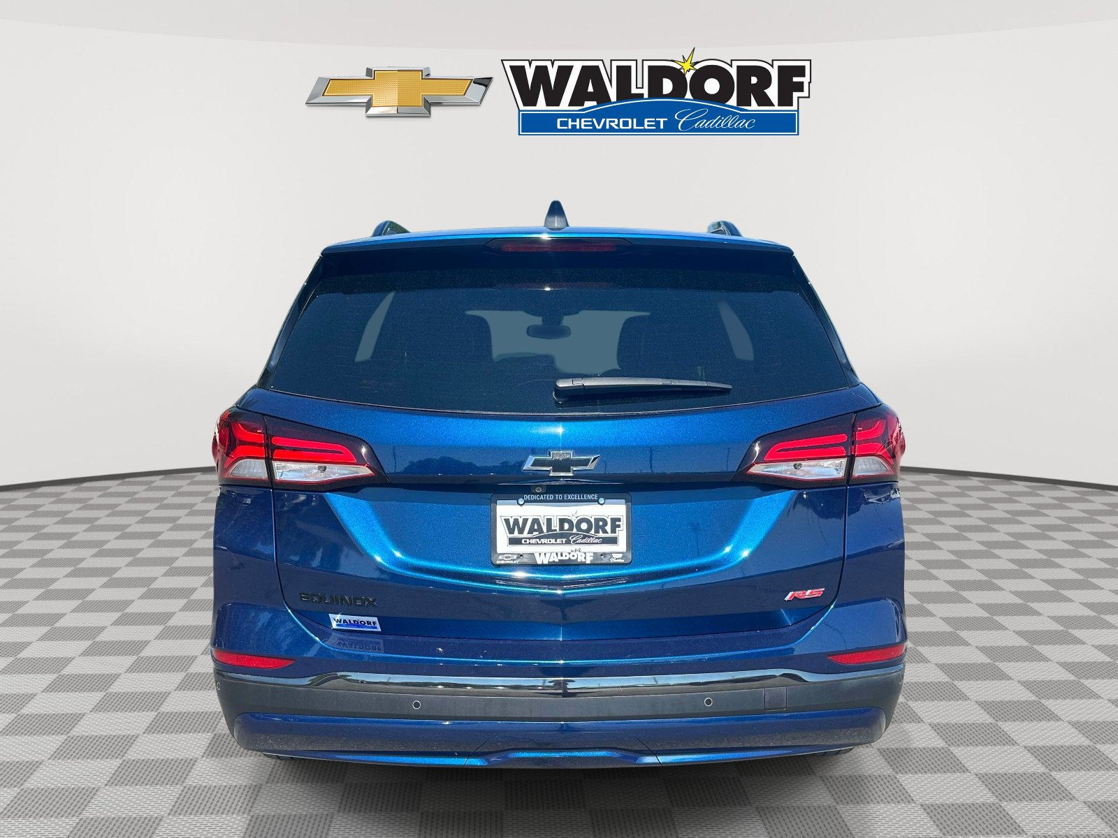 Used 2023 Chevrolet Equinox RS w/ RS Leather Package FWD image 5
