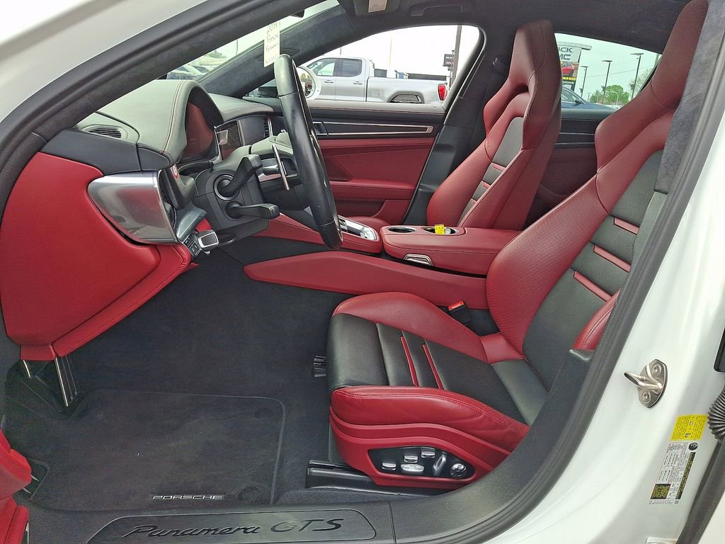 Used 2021 Porsche Panamera GTS image 14