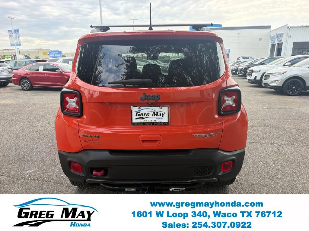 Used 2019 Jeep Renegade Trailhawk AWD/4WD image 4