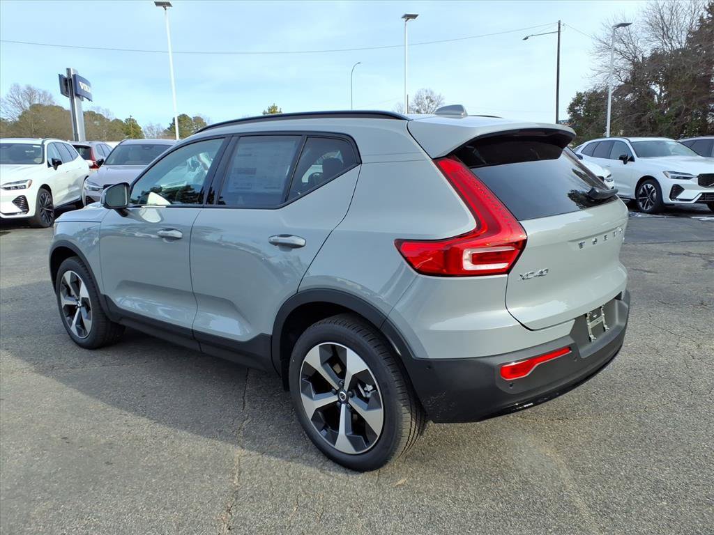 New 2026 Volvo XC40 B5 Plus w/ Protection Package Premier AWD/4WD image 7
