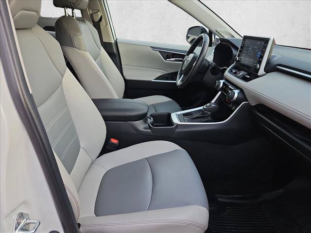 Used 2022 Toyota RAV4 XLE Premium AWD/4WD image 18