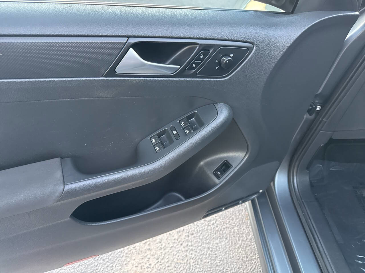 Used 2012 Volkswagen Jetta Sedan image 12