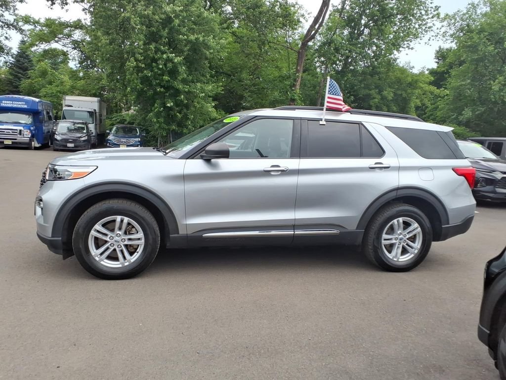 Certified 2023 Ford Explorer XLT w/ Equipment Group 202A AWD/4WD image 21