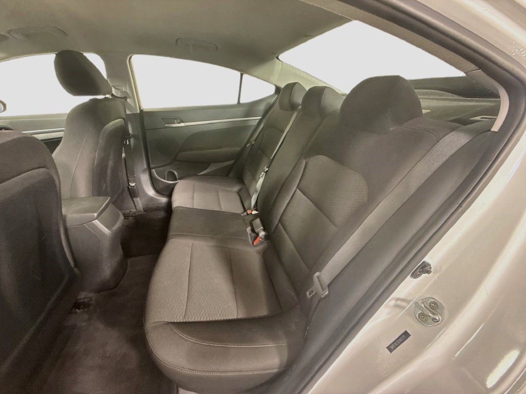 Used 2020 Hyundai Elantra SE w/ Cargo Package (C1) FWD image 22