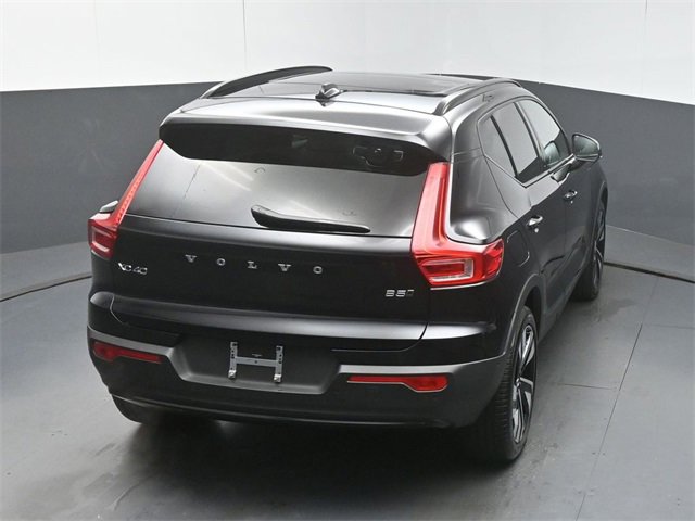 Used 2025 Volvo XC40 B5 Ultra image 48