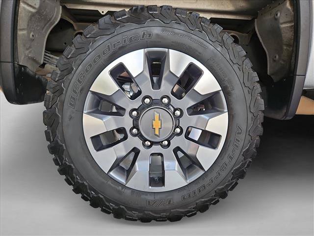Used 2021 Chevrolet Silverado 2500 Custom w/ Custom Value Package AWD/4WD image 22