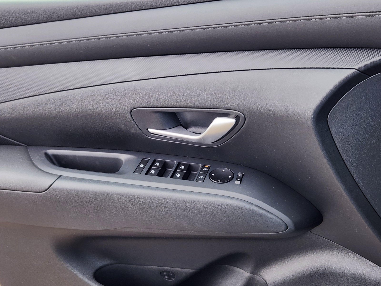 New 2026 Hyundai Santa Cruz SE AWD/4WD image 8