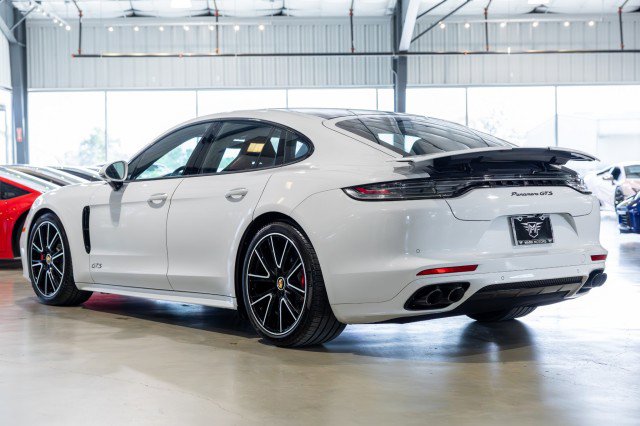 Used 2022 Porsche Panamera GTS w/ Premium Package image 4