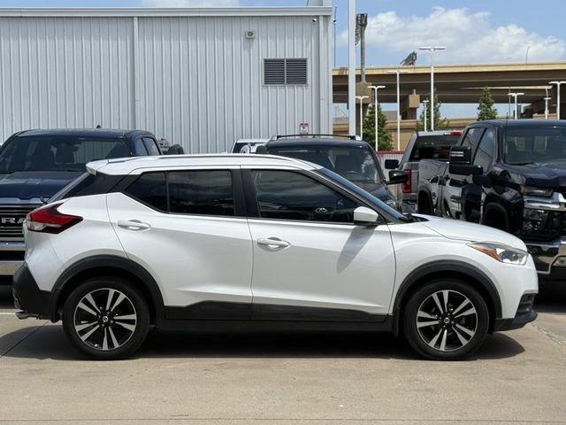 Used 2018 Nissan Kicks SV w/ Exterior Package FWD image 3