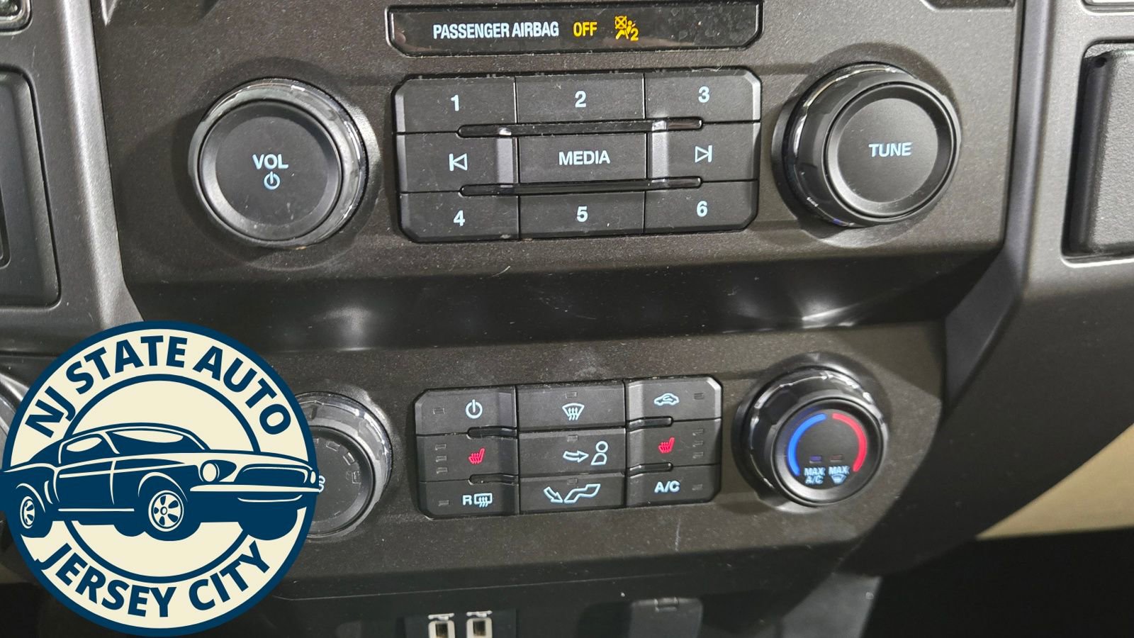 Used 2019 Ford F150 XLT w/ Equipment Group 302A Luxury image 18