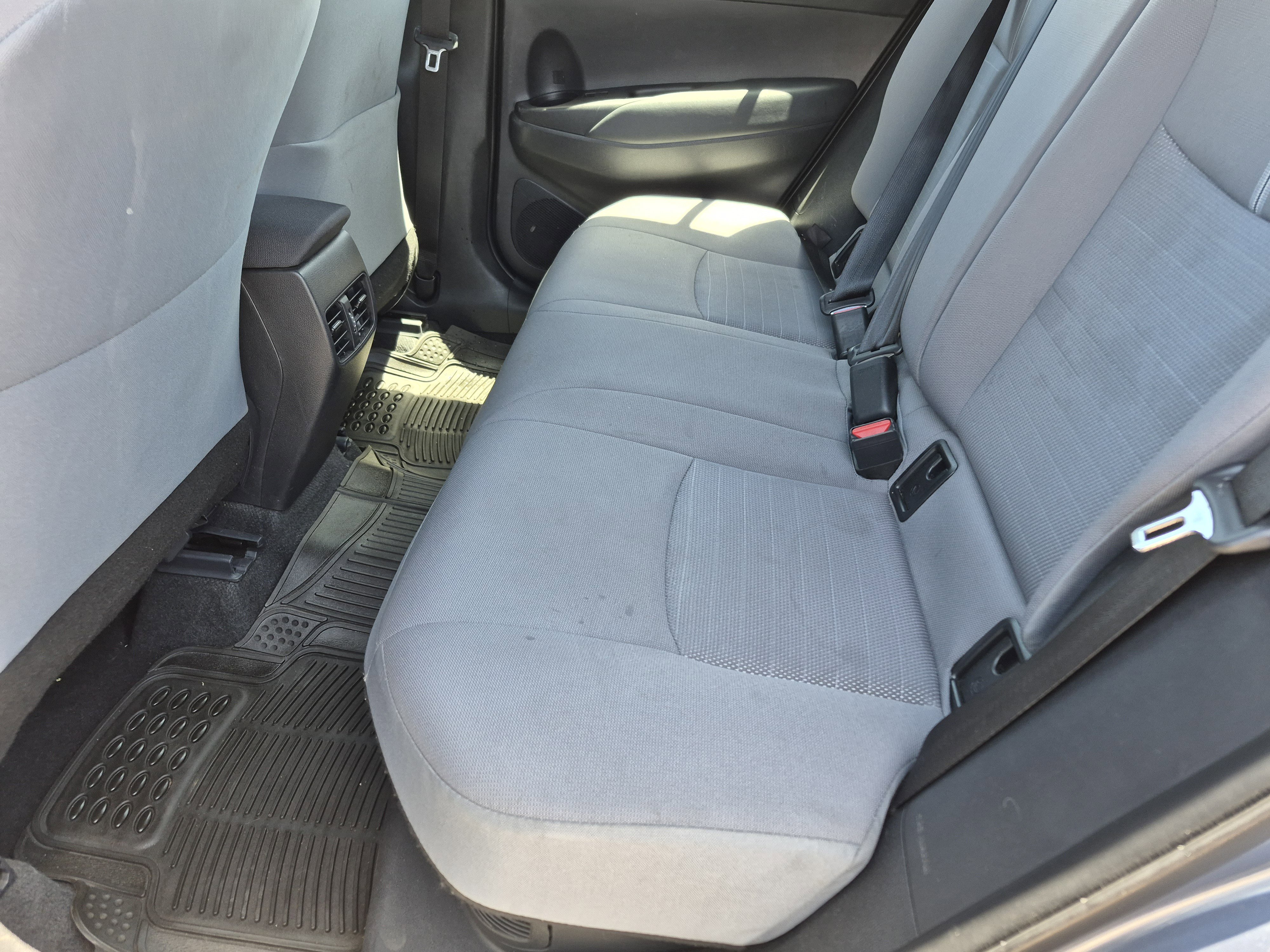 Used 2025 Toyota Corolla Cross AWD Hybrid image 17