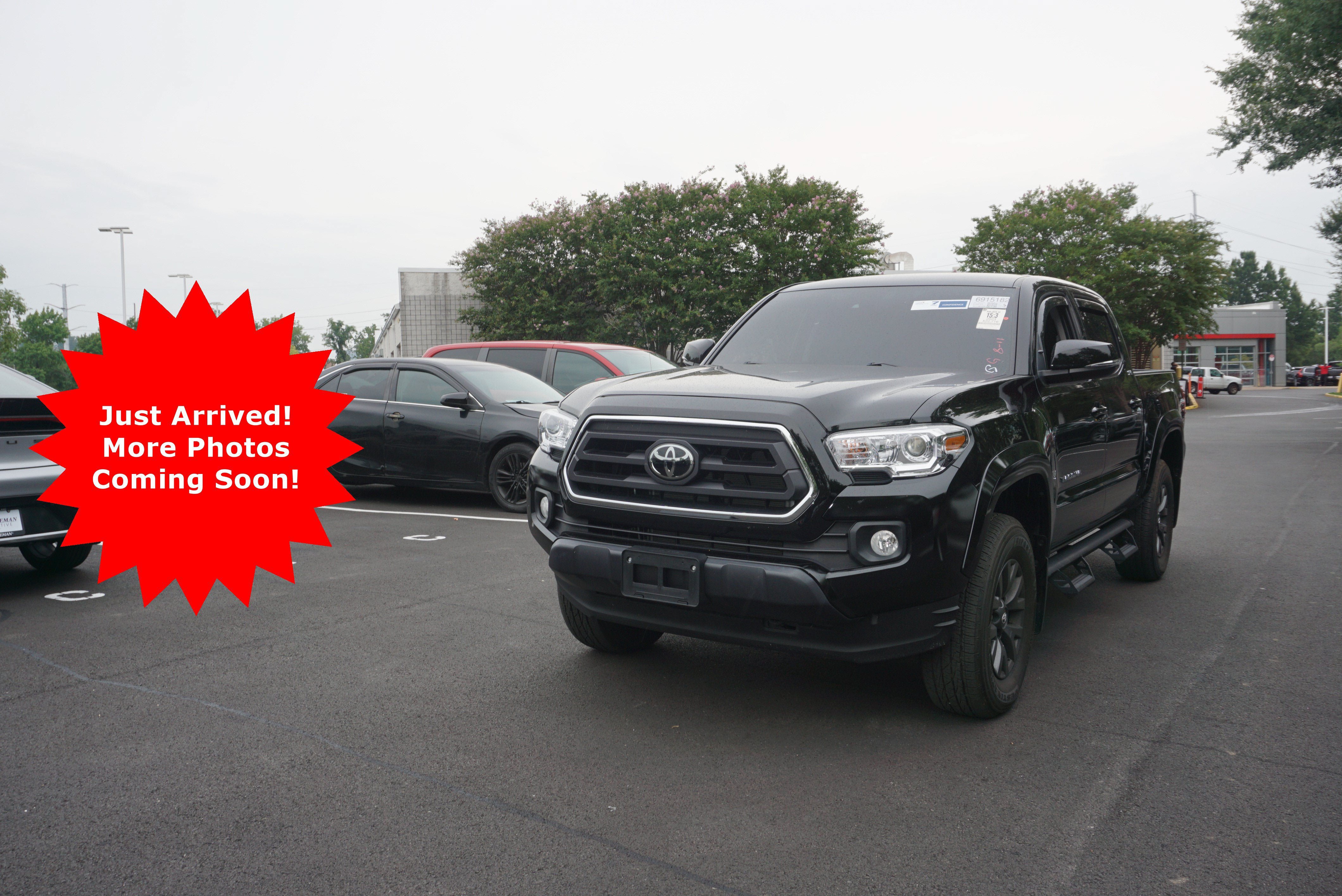 Used 2023 Toyota Tacoma SR5 w/ Technology Package AWD/4WD image 1