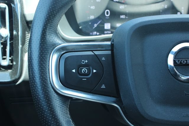 Used 2021 Volvo XC40 T5 R-Design w/ Advanced Package AWD/4WD image 26