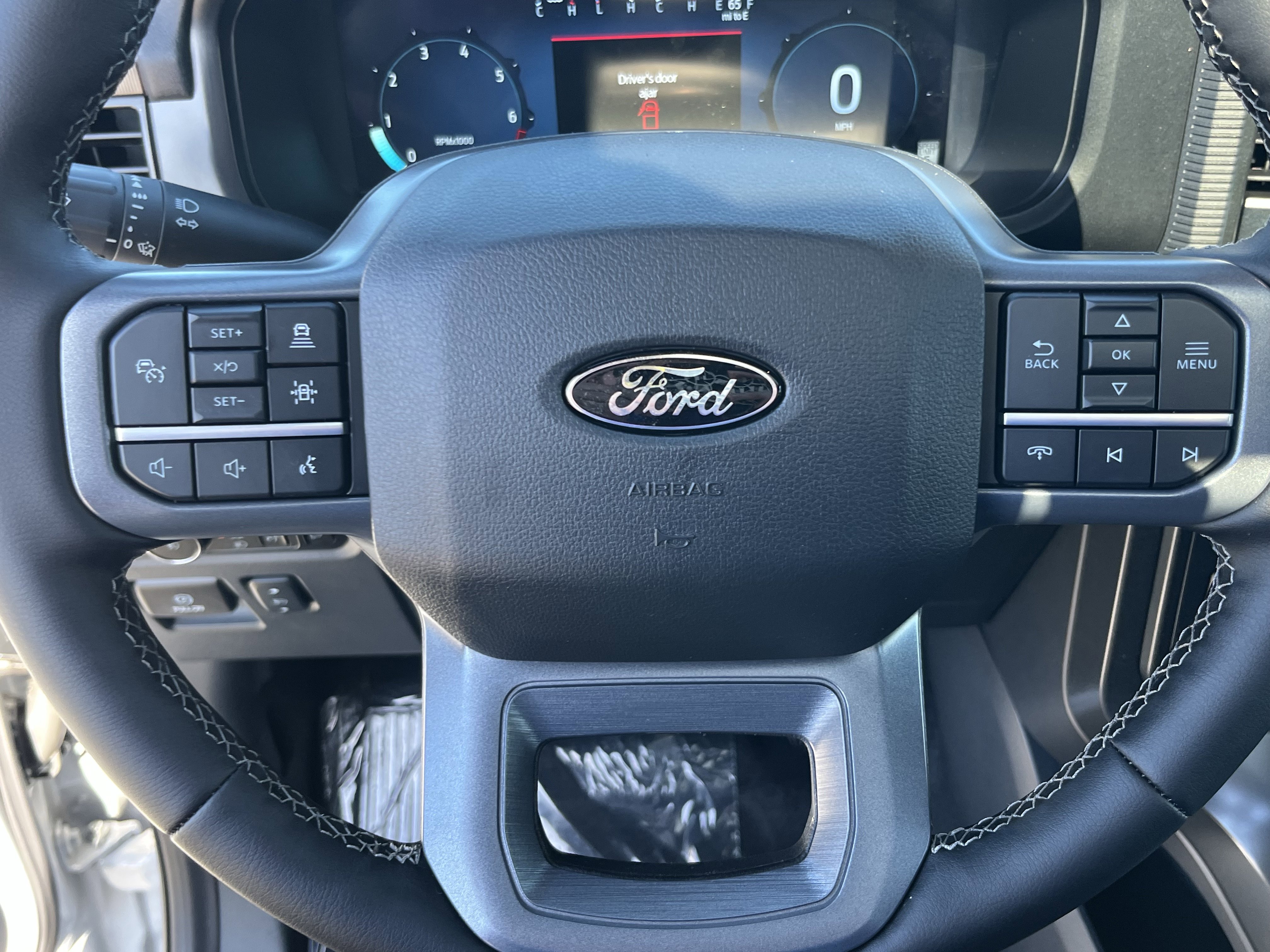 New 2025 Ford F150 Lariat w/ Equipment Group 502A High AWD/4WD image 16
