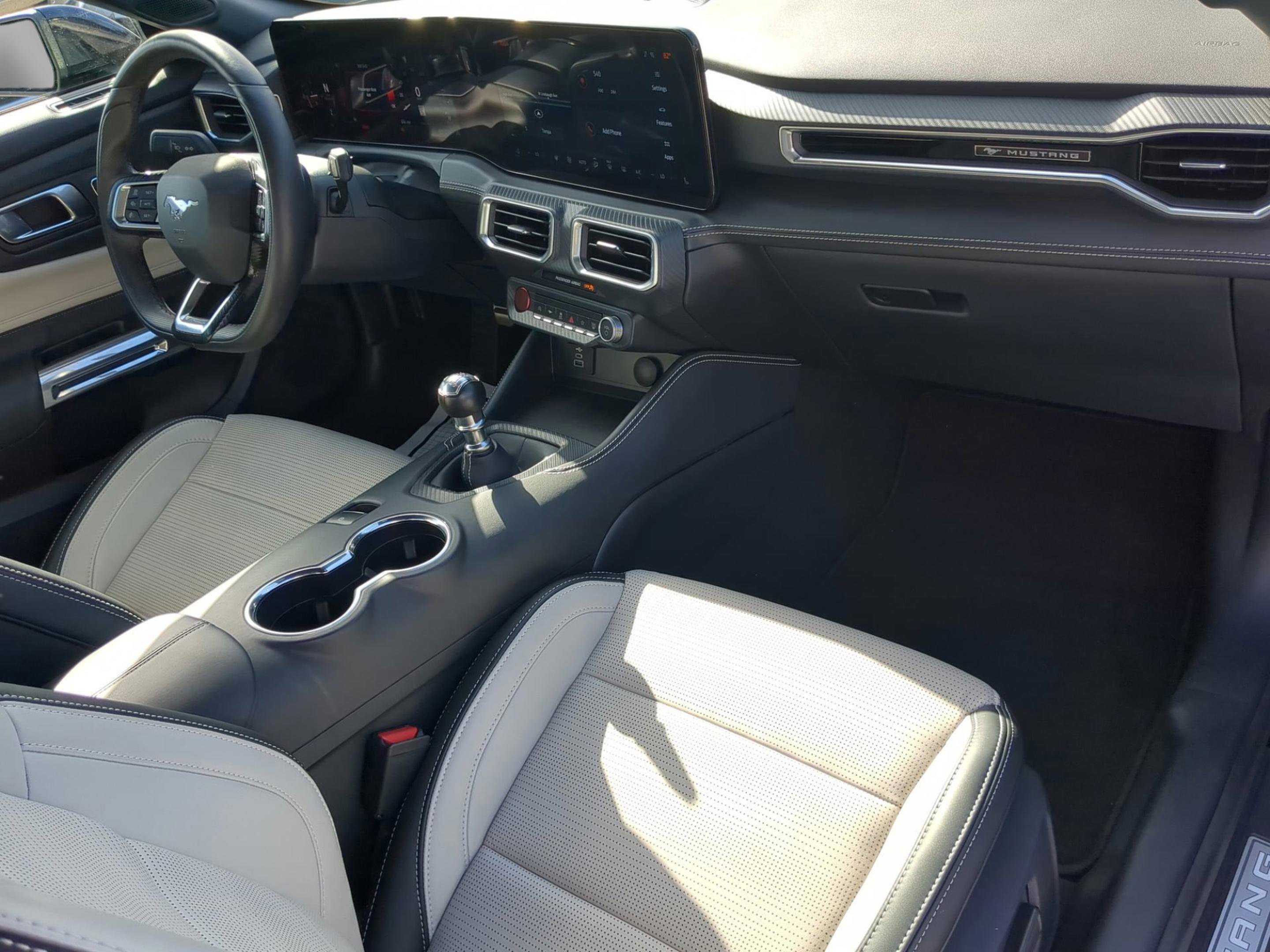 Used 2025 Ford Mustang GT Premium image 40