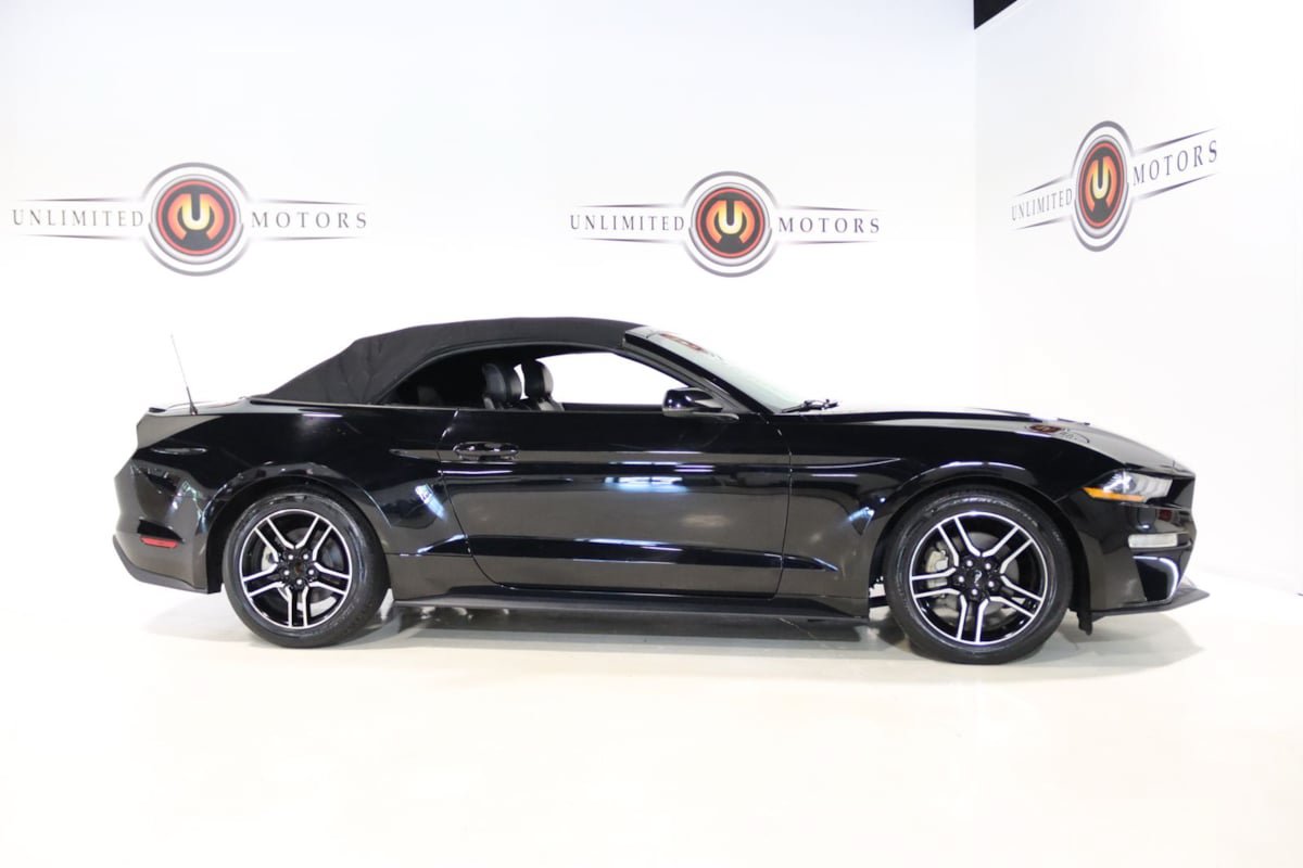 Used 2019 Ford Mustang Premium RWD image 34