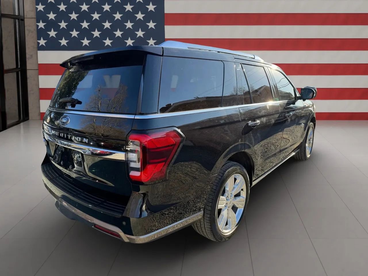 Used 2023 Ford Expedition King Ranch RWD image 5