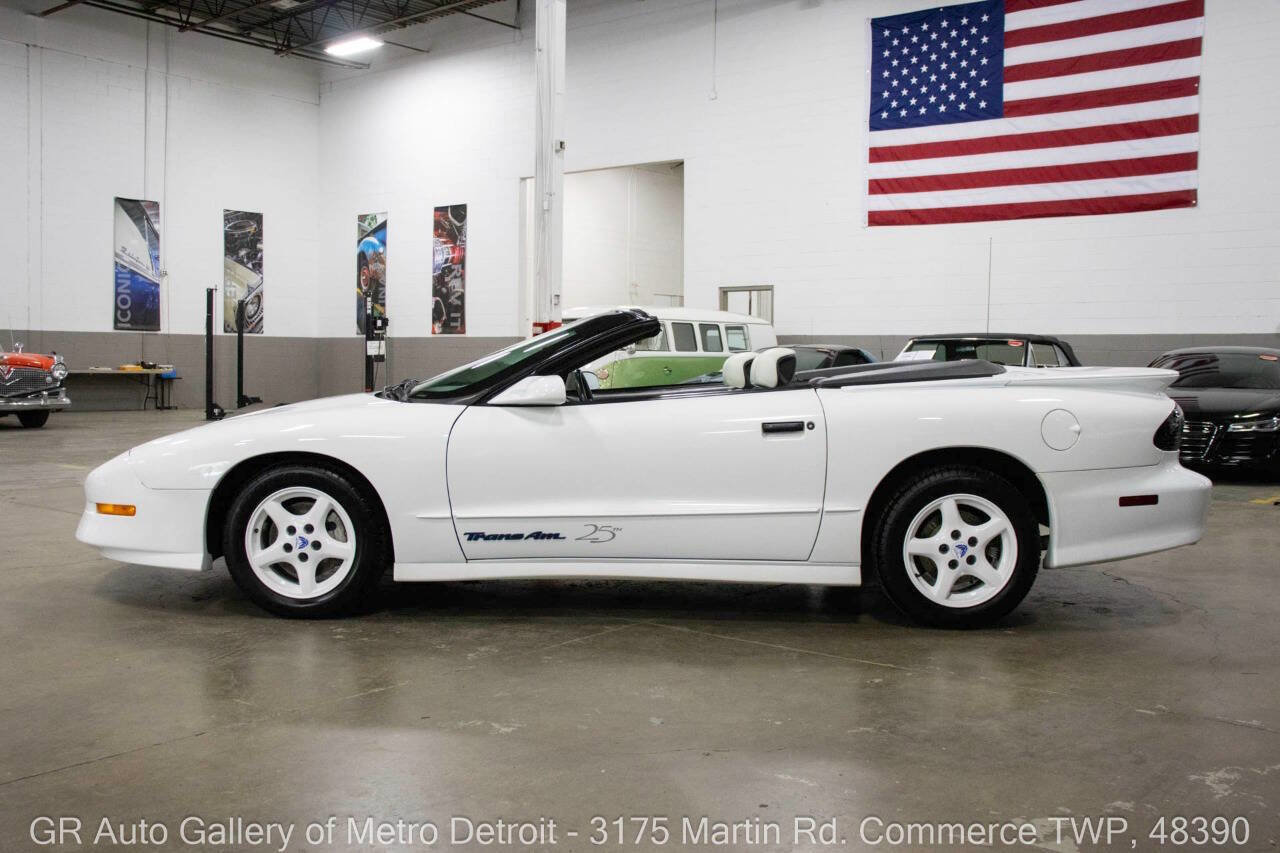 Used 1994 Pontiac Firebird Trans Am GT image 4