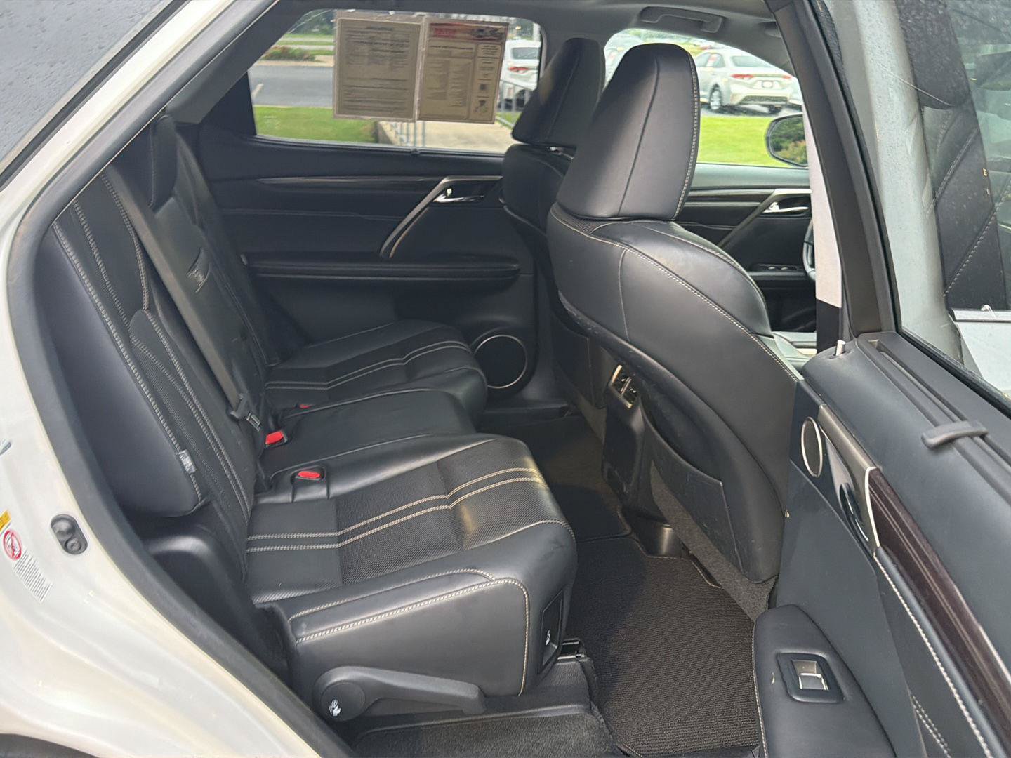Used 2019 Lexus RX 350L Luxury w/ Cold Area Package (CT) AWD/4WD image 12