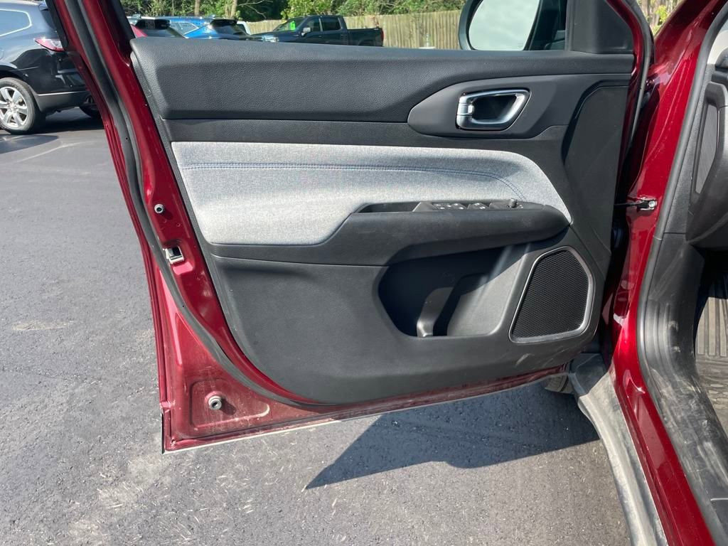 Used 2022 Jeep Compass Latitude image 13