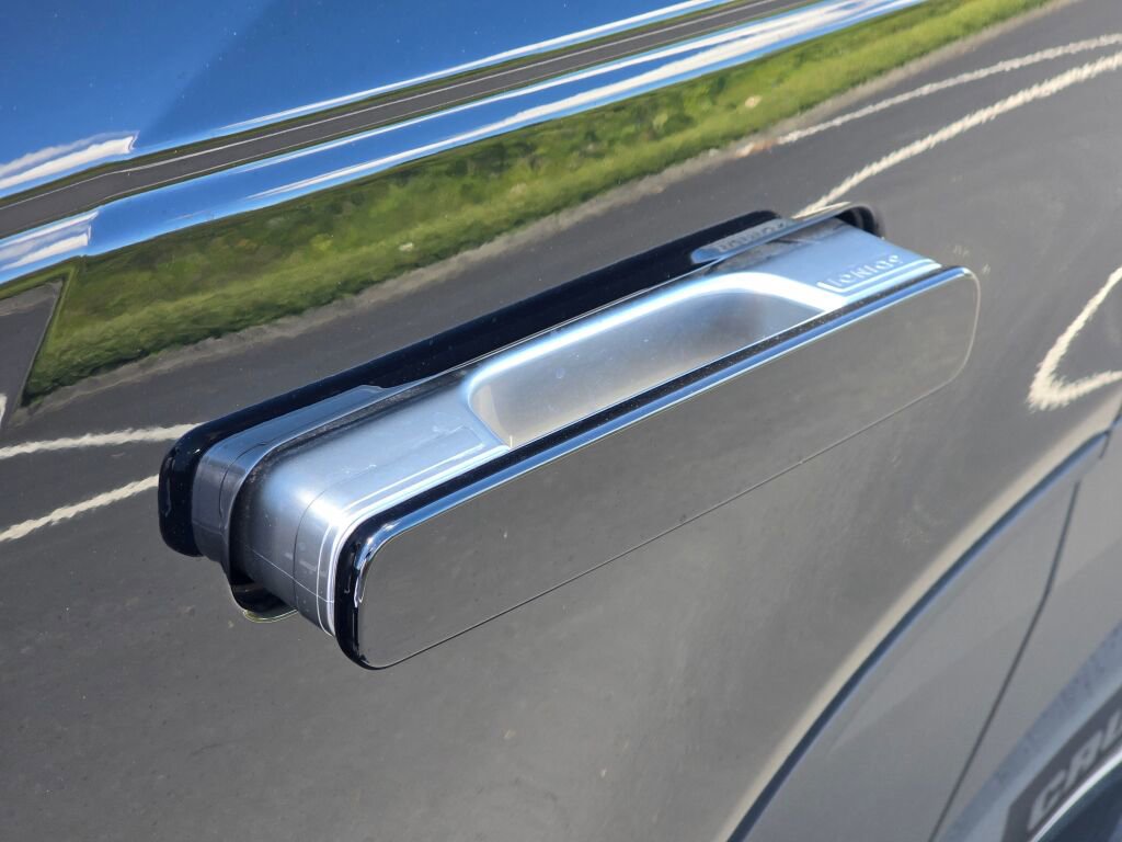 New 2026 Hyundai Ioniq 9 SE image 11