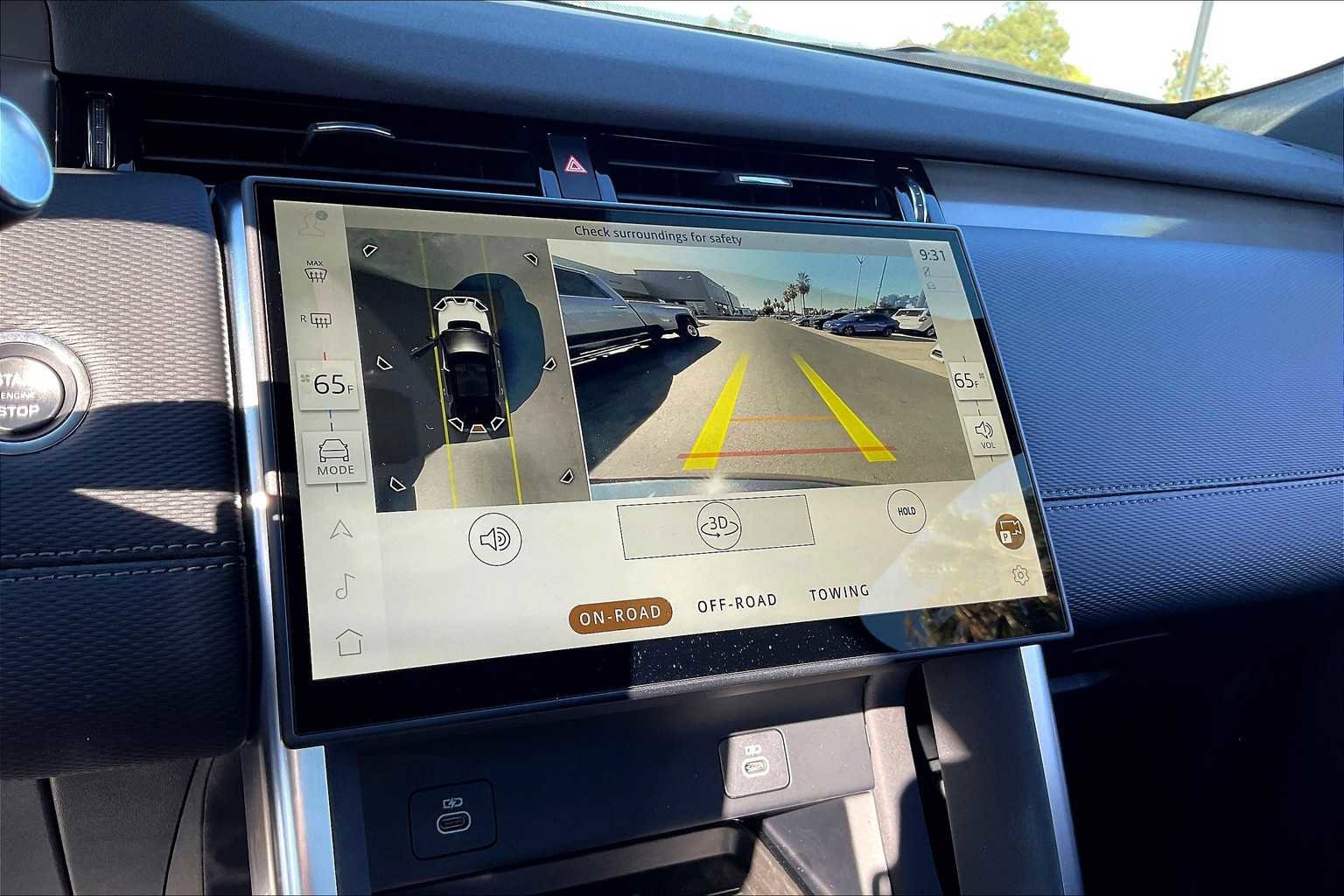 Used 2025 Land Rover Discovery Sport Dynamic SE image 24